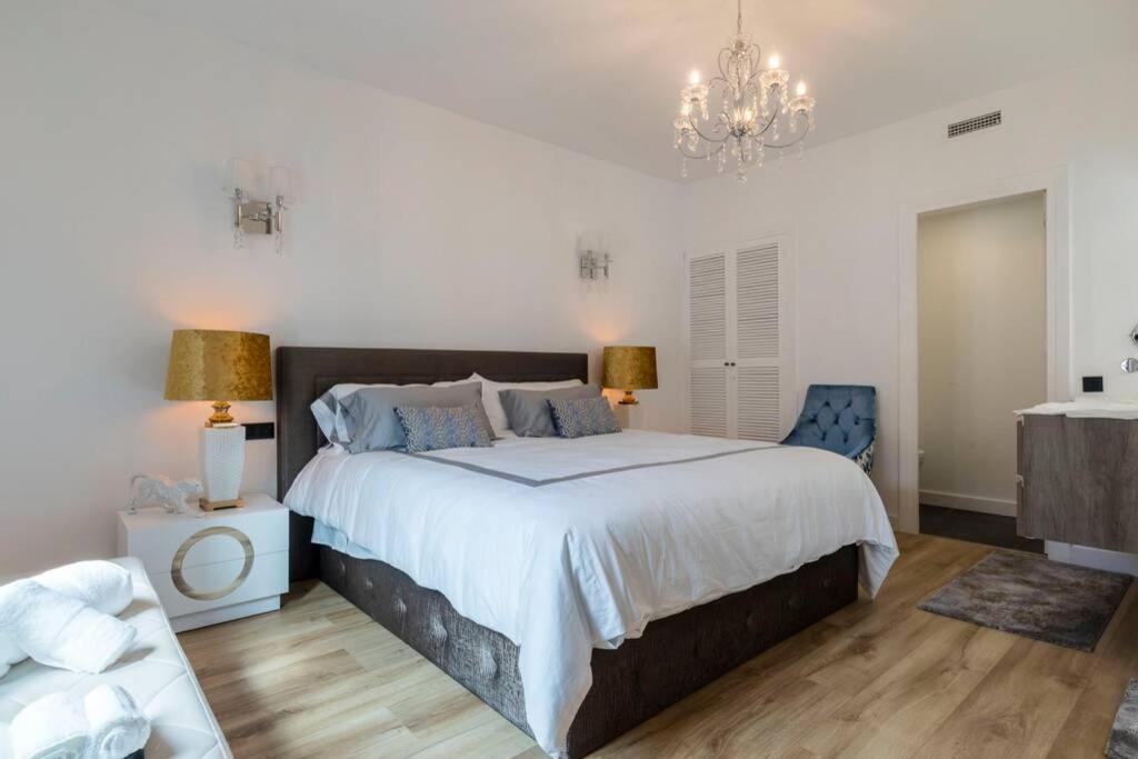 Puerto Banus Second Line, Luxury Apartement 马尔韦利亚 外观 照片