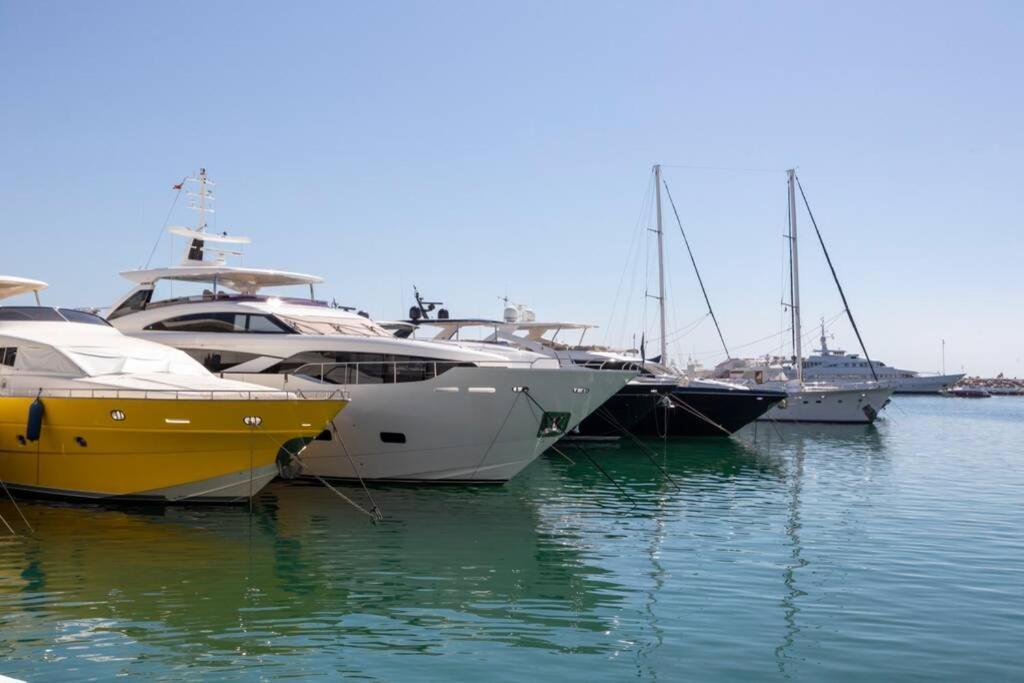 Puerto Banus Second Line, Luxury Apartement 马尔韦利亚 外观 照片