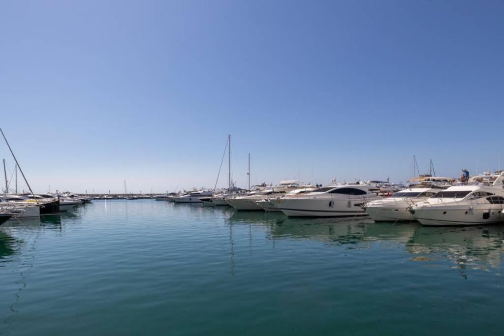 Puerto Banus Second Line, Luxury Apartement 马尔韦利亚 外观 照片
